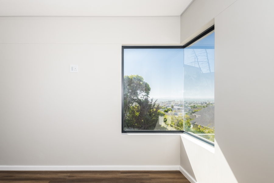 3 Bedroom Property for Sale in Country Club Western Cape